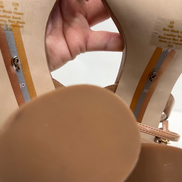 Sam Edelman Kia Beige Block Heel Strappy Patent Sandals Square Toe Heels US 10 - Picture 9 of 9